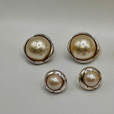 Elegant Evening Style Clip-On Earrings (K-DZ)