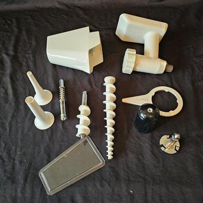 Kitchen Aid Heavy Duty Mixer & Accessories (K-JS)
