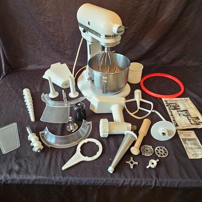 Kitchen Aid Heavy Duty Mixer & Accessories (K-JS)
