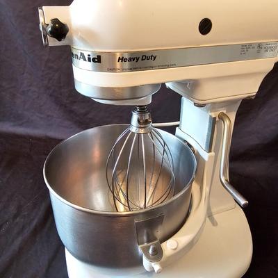 Kitchen Aid Heavy Duty Mixer & Accessories (K-JS)