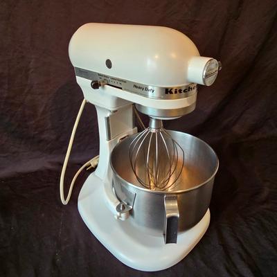 Kitchen Aid Heavy Duty Mixer & Accessories (K-JS)