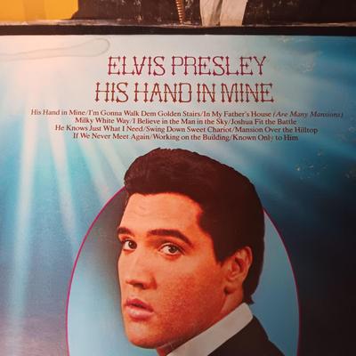 2 ELVIS PRESLEY VINYL RECORDS