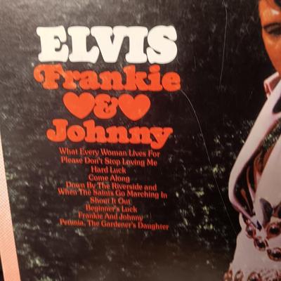 2 ELVIS PRESLEY VINYL RECORDS (2)