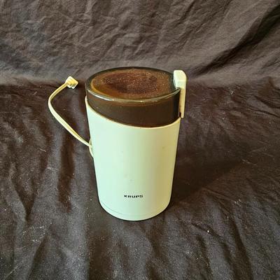 Assortment of Small Appliances (K-JS)