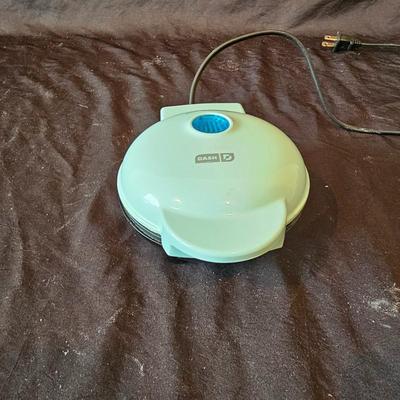 Assortment of Small Appliances (K-JS)