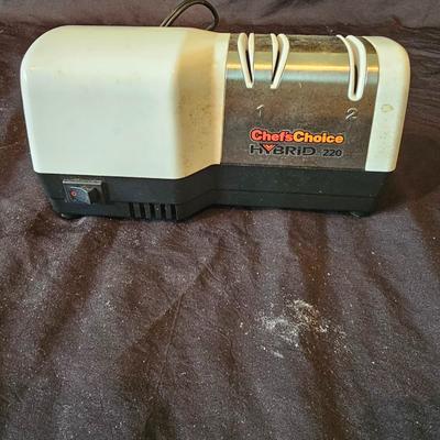 Assortment of Small Appliances (K-JS)