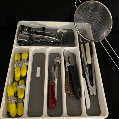 Kitchen Utensils (K-MG)
