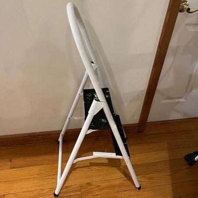 Two Step Stools (K-MG)