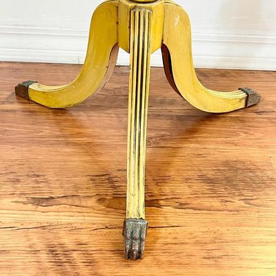 24” Solid Wood Scalloped Round Accent Table With Metal Clawfoot