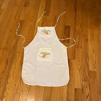 Vintage Cotton Table Linens & More (LR-RG)