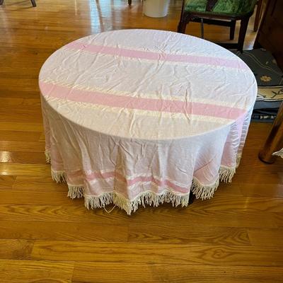 Vintage Cotton Table Linens & More (LR-RG)