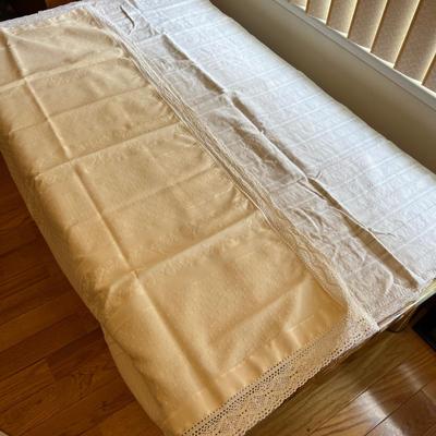 Vintage Cotton Table Linens & More (LR-RG)
