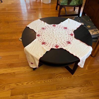 Vintage Cotton Table Linens & More (LR-RG)