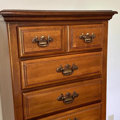 YOUNG HINKLE ~ Village Square ~ Lingerie chest