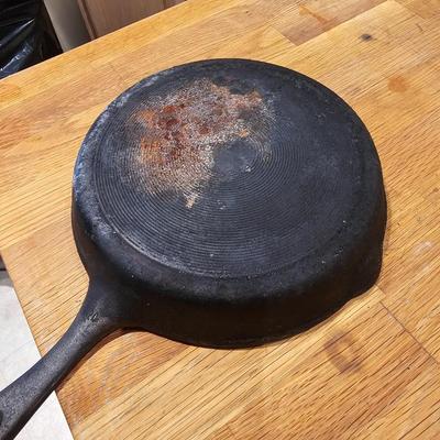Skeppshult Cast Iron Pans & More (K-JS)