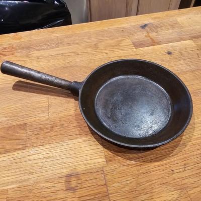 Skeppshult Cast Iron Pans & More (K-JS)