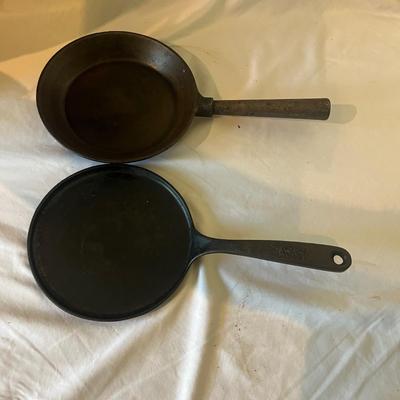 Skeppshult Cast Iron Pans & More (K-JS)
