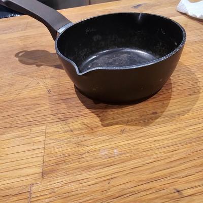 Skeppshult Cast Iron Pans & More (K-JS)