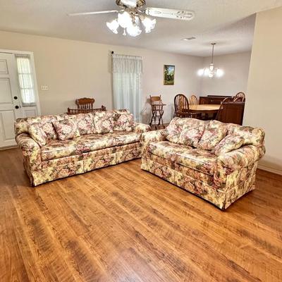 FREDERICK EDWARD ~ 2 Piece Vtg Floral Couch & Loveseat