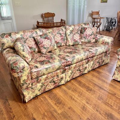 FREDERICK EDWARD ~ 2 Piece Vtg Floral Couch & Loveseat