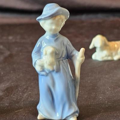 Porcelain Nativity Set (LR-JS)