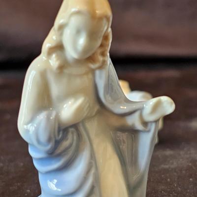 Porcelain Nativity Set (LR-JS)