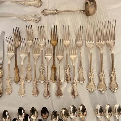 12 Person European Flatware & Serving Set (LR-SS)
