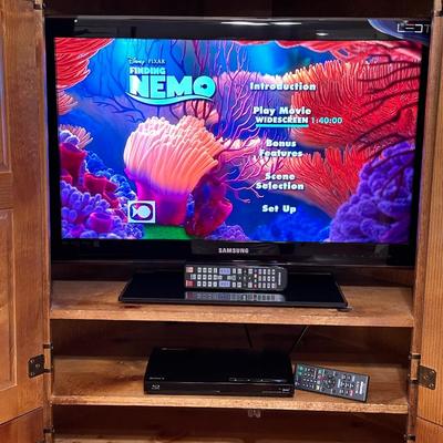 SAMSUNG SONY COMBO ~ 32”TV & Blu-Ray