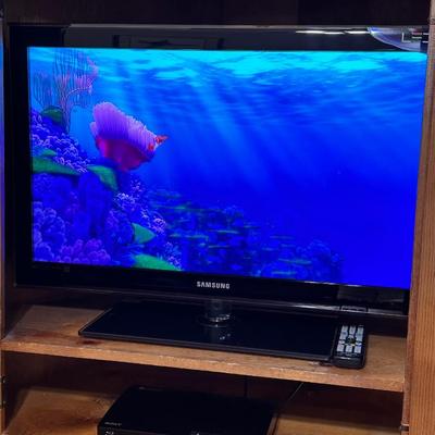 SAMSUNG SONY COMBO ~ 32”TV & Blu-Ray