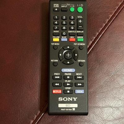 SAMSUNG SONY COMBO ~ 32”TV & Blu-Ray