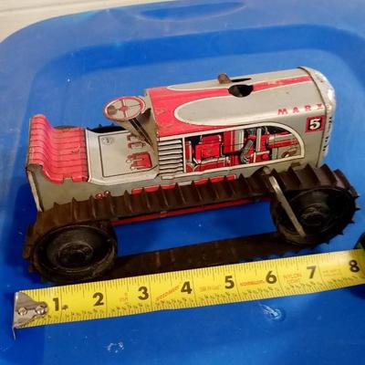 LOT 170 OLD MARX TRACTOR