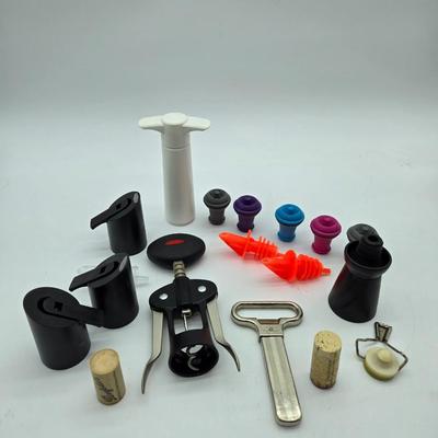 Wine Stoppers, Corks, & Pours