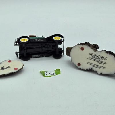 Deskanimals and Truck