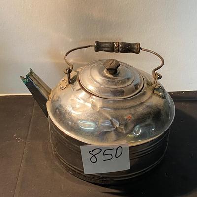 Ol Tea Pot