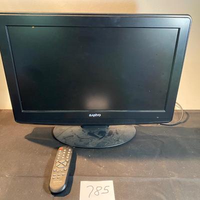 Sanyo TV with Remote