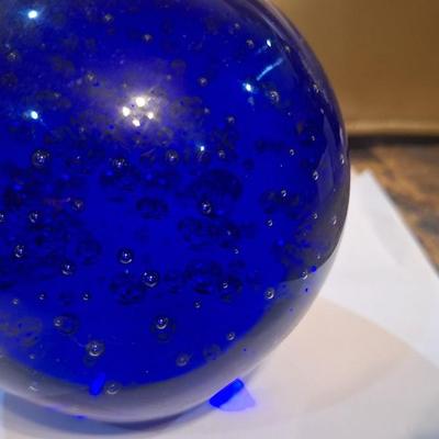 Vintage Cobalt Blue Glass 4” Paperweight Controlled Bubbles Bullicante Metallic
