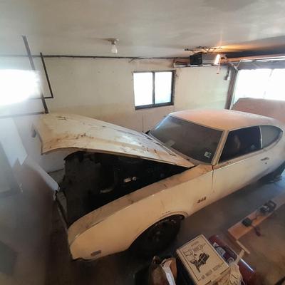 1969 Oldsmobile 4-4-2 Series 34400 Nice Barn Find!