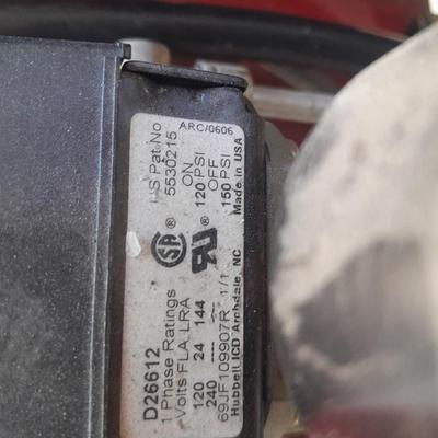 Craftsman 33-gallon 150 PSI Air compressor - Like new!