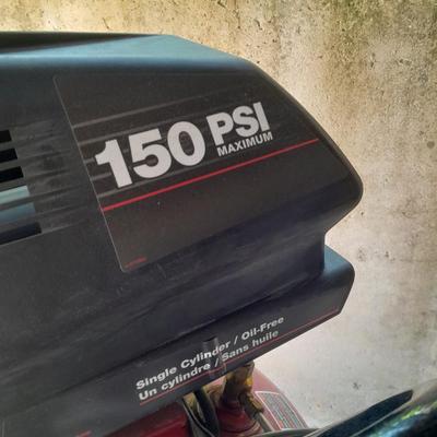 Craftsman 33-gallon 150 PSI Air compressor - Like new!