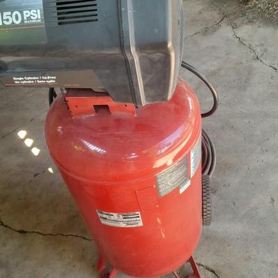 Craftsman 33-gallon 150 PSI Air compressor - Like new!