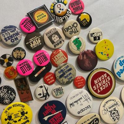 Vintage Button/Pin Assortment