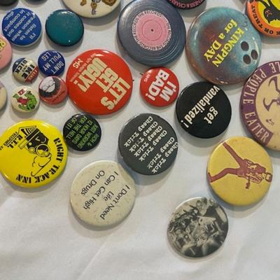 Vintage Button/Pin Assortment