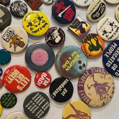 Vintage Button/Pin Assortment