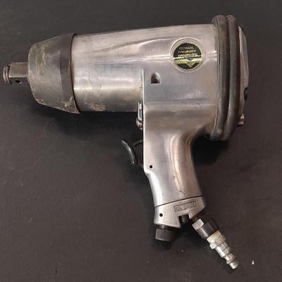 Central Pneumatic Professional 3/4" SQ. DR. Impact Wrench - Like new!
