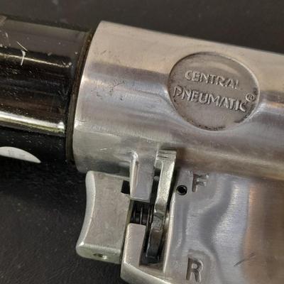 like new - Central Pneumatic 3/8" Reversible air drill with instruction book