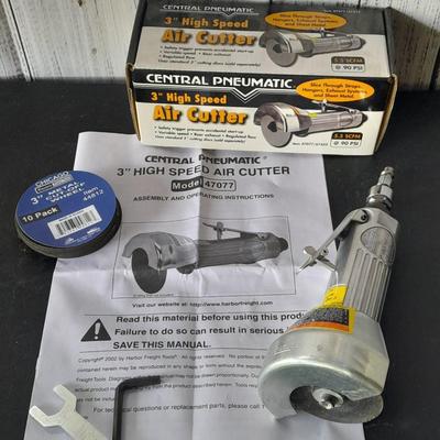 Central Pneumatic 3" High Speed Air cutter - with instructions - Like new! with metal cut off wheels