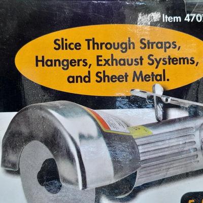 Central Pneumatic 3" High Speed Air cutter - with instructions - Like new! with metal cut off wheels