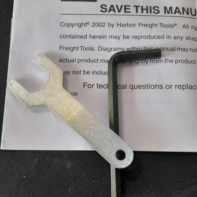 Central Pneumatic 3" High Speed Air cutter - with instructions - Like new! with metal cut off wheels