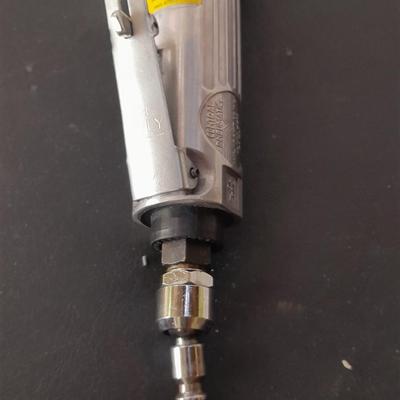 Central Pneumatic 3" High Speed Air cutter - with instructions - Like new! with metal cut off wheels