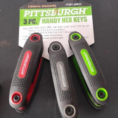 Brand new Pitsburgh Hex set with a nice assortment of other small hand tools